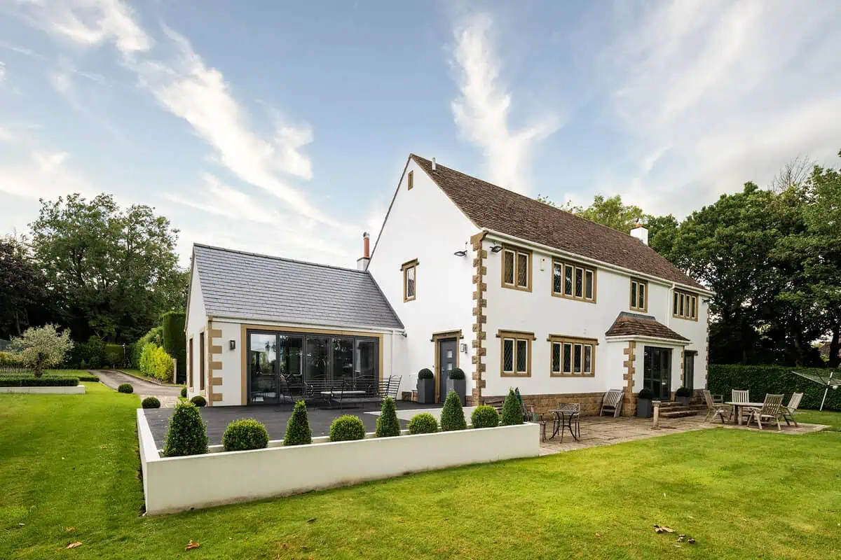 Side single storey extension glass windows